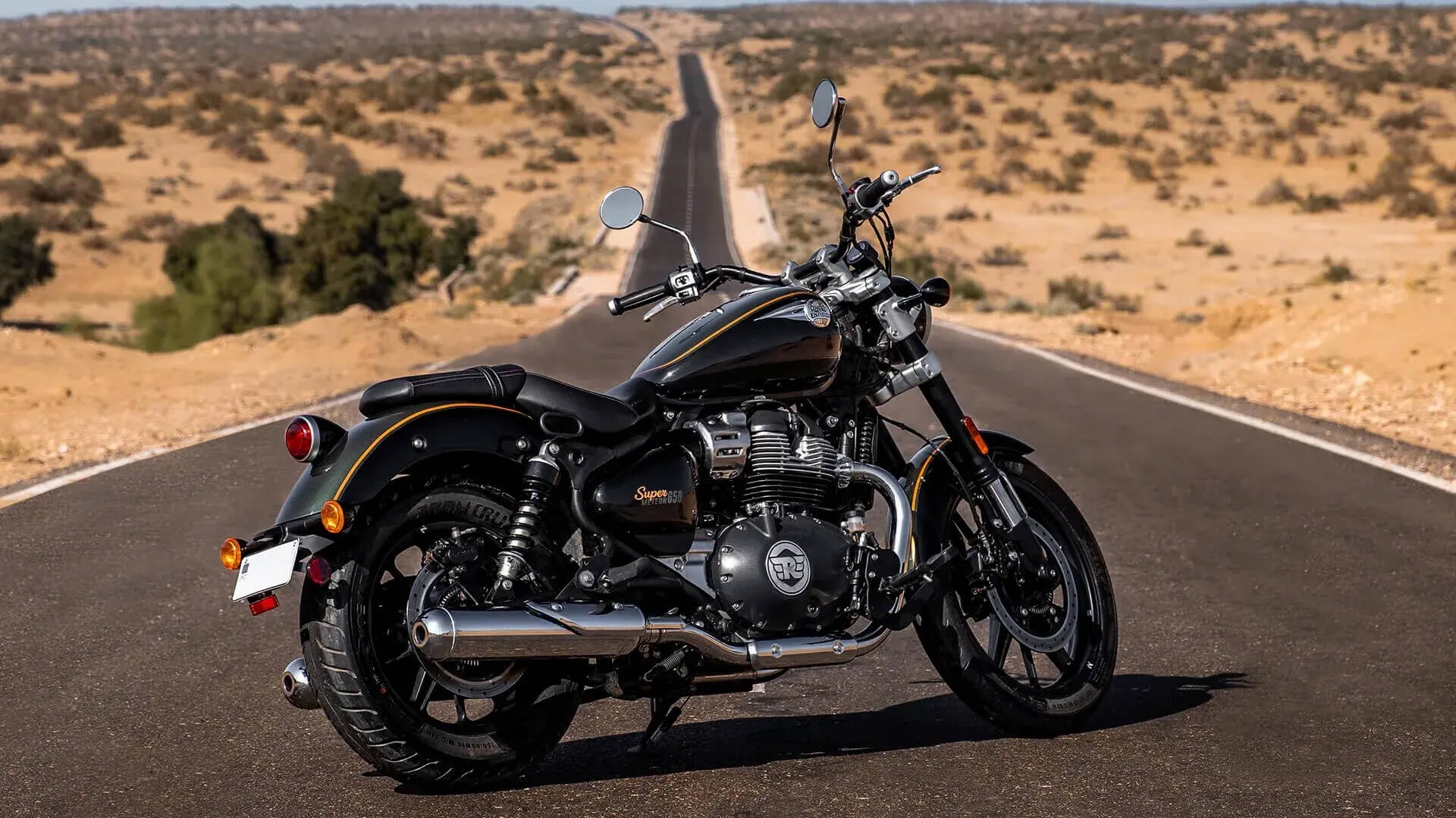 Royal Enfield Super Meteor 650: la cruiser economica che conquista le strade