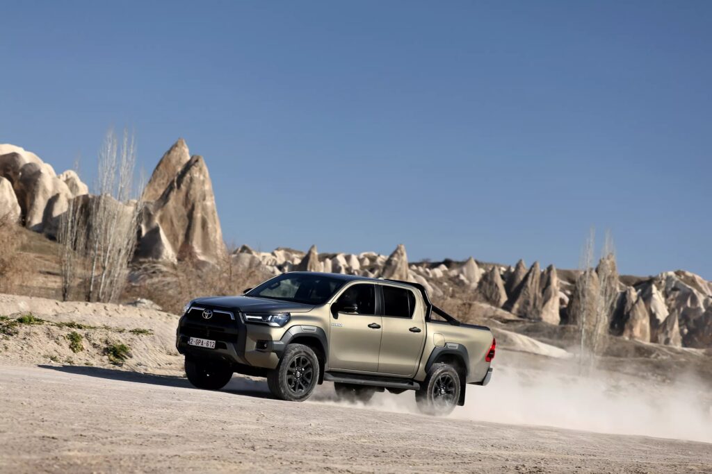 hilux ibrido